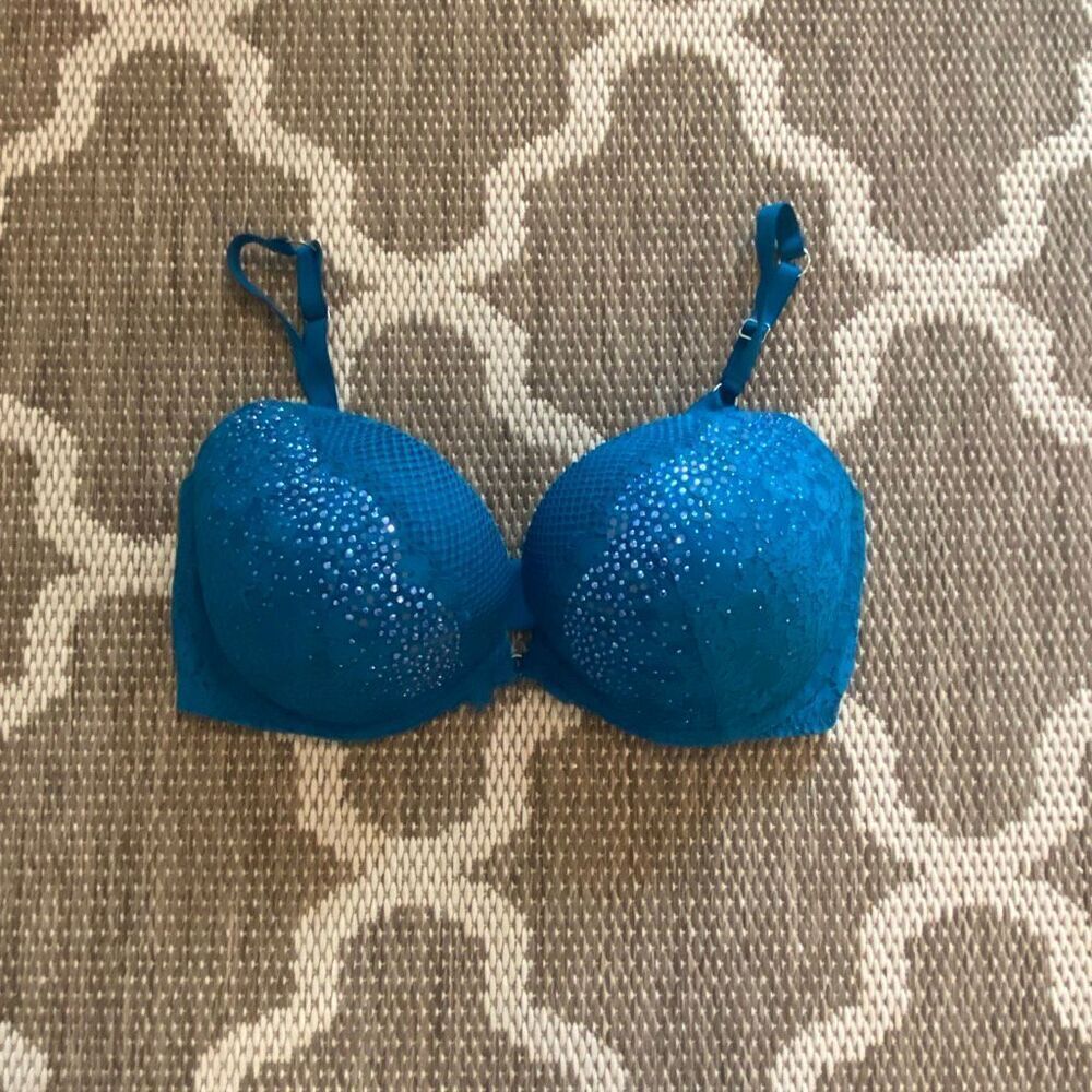 Victoria Secret Bra Very Sexy Push up size 34DDD
